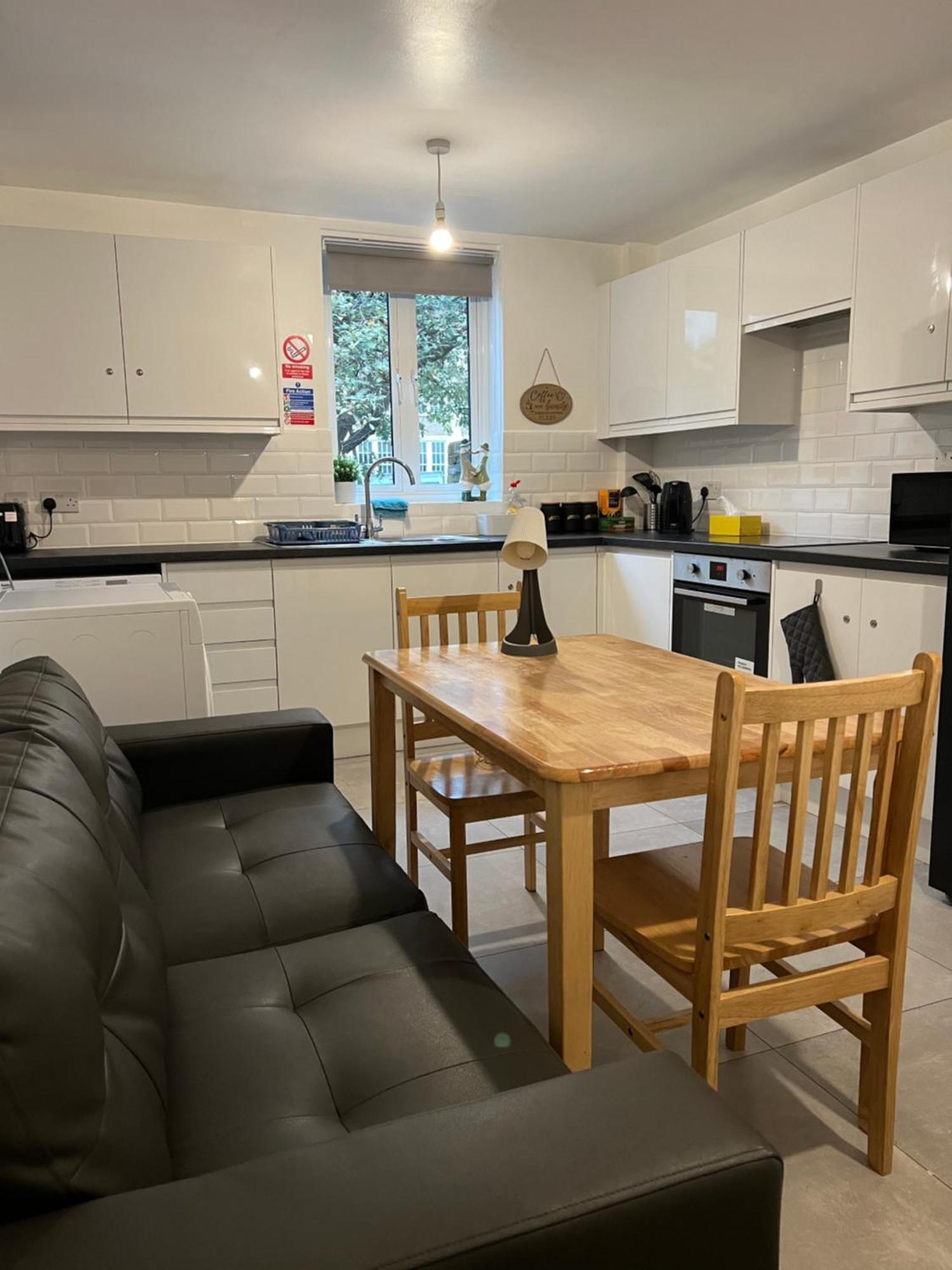 Lovely Double Rooms In Euston & Square In Central Londres Exterior foto