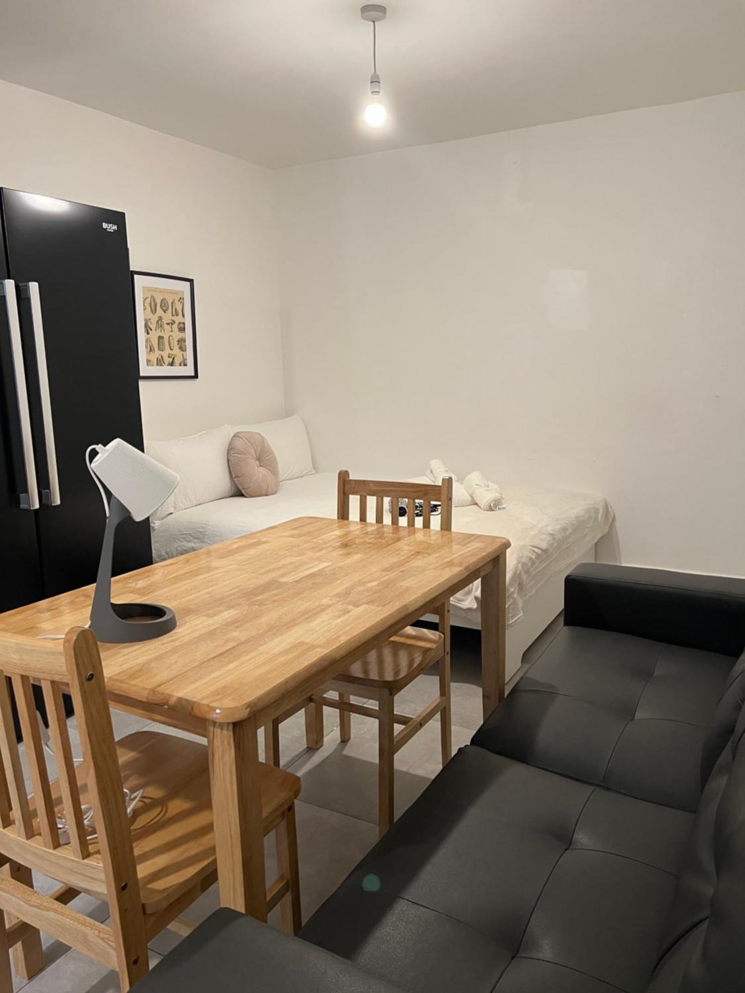Lovely Double Rooms In Euston & Square In Central Londres Exterior foto